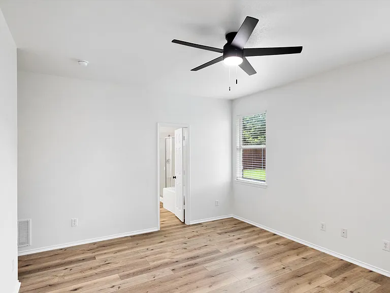 2405 Itasca Dr — Photo 14