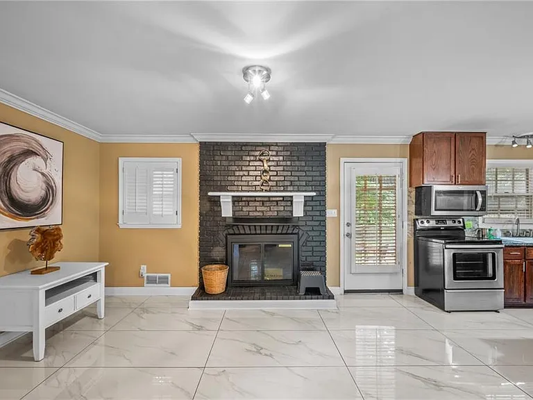 4839 Lehigh Dr — Photo 7
