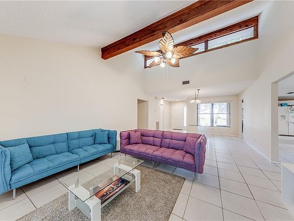 4th image of 8321 Cypress Lake Dr
