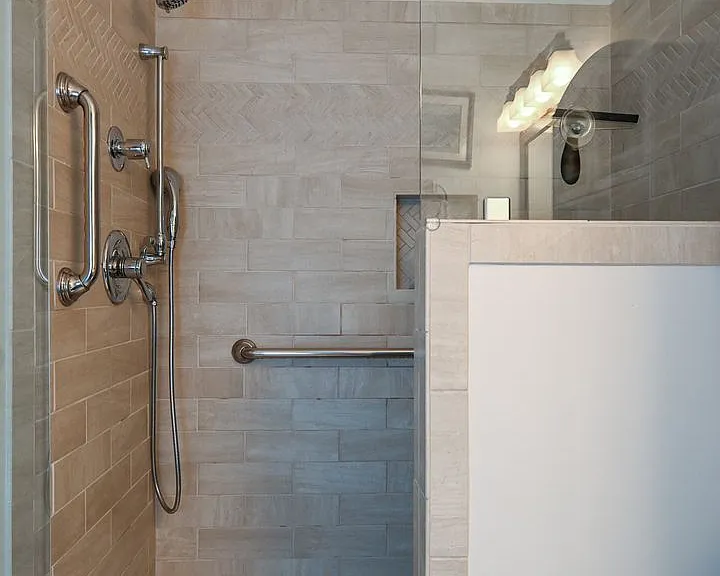 225 Snapfinger Dr — Photo 16