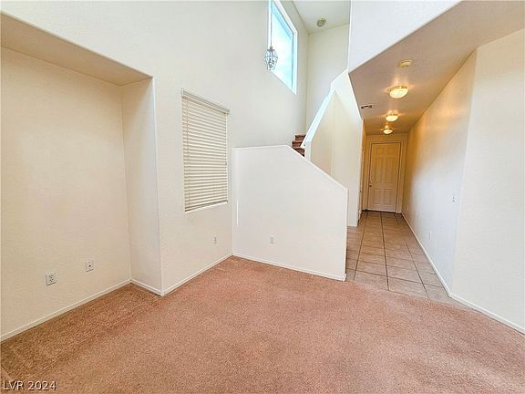 4th image of 73 Palmar Sur Ct