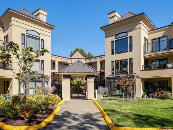 3969 Shelbourne St #325, Saanich, BC V8N 6J5