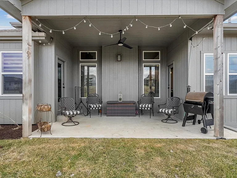 21410 W 189th Ter — Photo 35