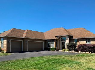 1713 Harmony Ln, Klamath Falls, OR 97601