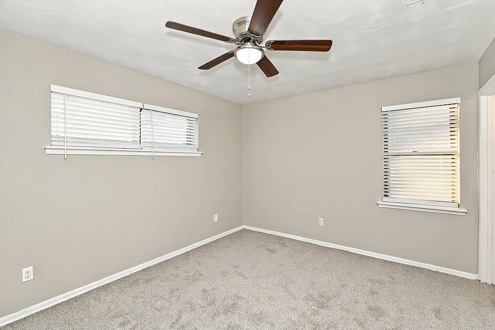 3 bed, 2.0 bath, 1534 sqft, $1,950 — Photo 4