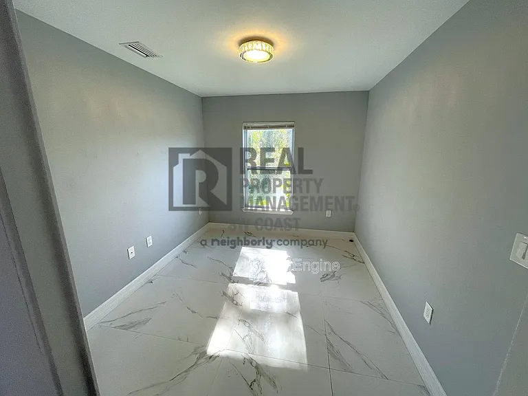 5349 29th St SW — Photo 11