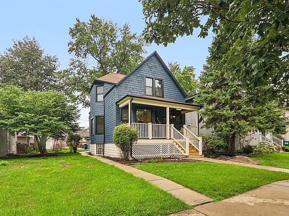 3rd image of 819 Mapleton Ave