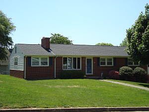 1st image of 241 Parkwood Ave