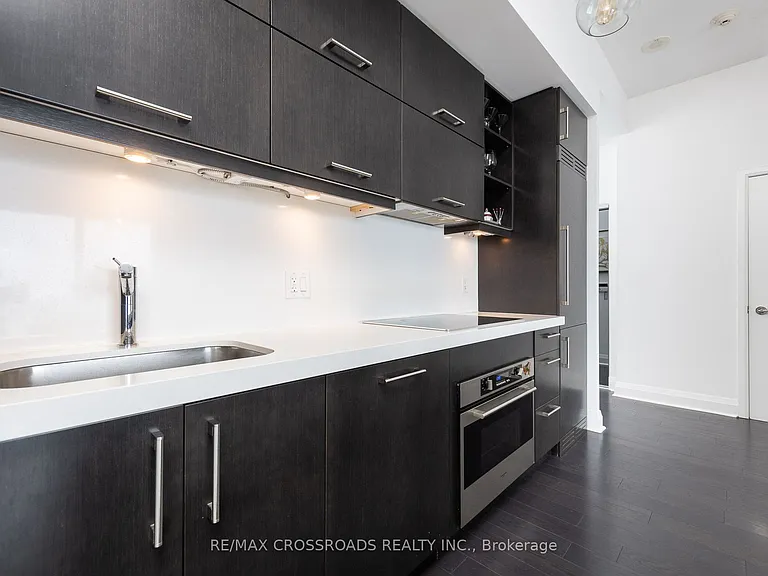 1080 Bay St #4509 — Photo 7