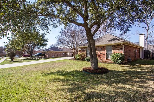 1st image of 2228 Oak Bluff Dr
