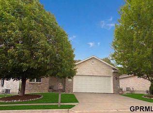 5330 Pony Hill Ct, Lincoln, NE 68516