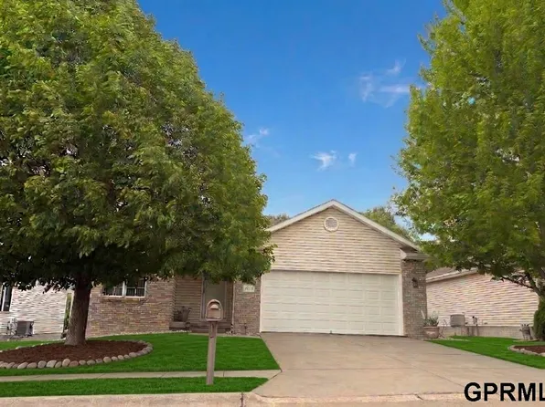 5330 Pony Hill Ct, Lincoln, NE 68516