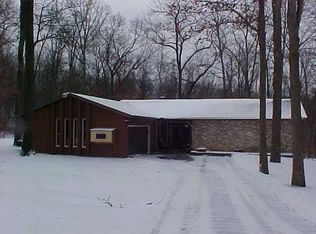 154 Carol Rose Dr, Beaver Falls, PA 15010