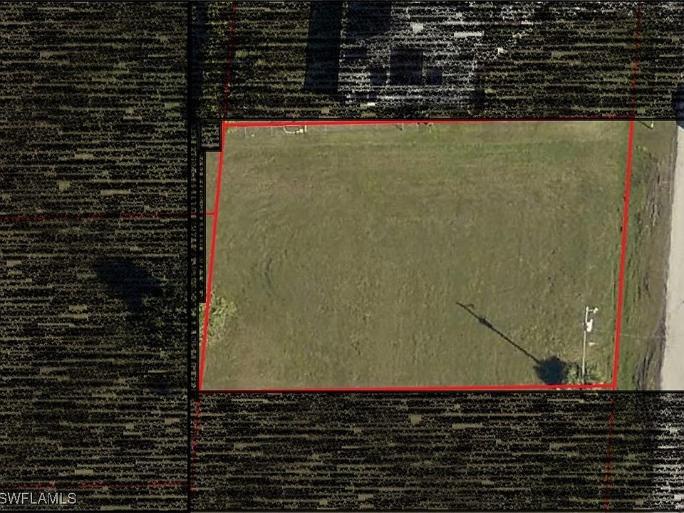 2nd image of 412 NW 24th Pl
