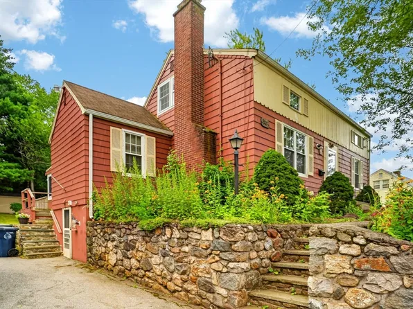 77 Ridge Rd, Marlborough, MA 01752