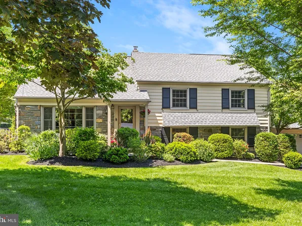 76 Deepdale Rd, Strafford, PA 19087