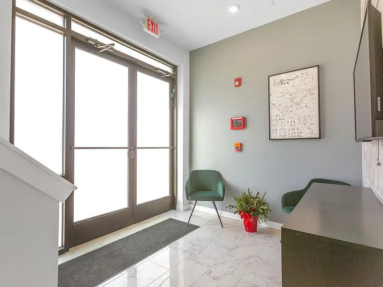 Stunning New Luxury Apartments at The Vienna — Photo 32