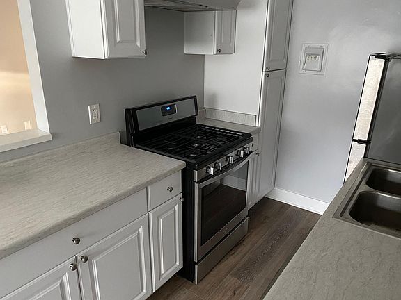 2nd image of 1001 E Acacia Ave APT 9