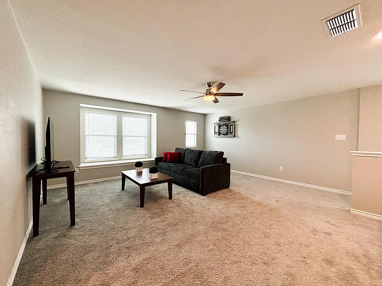 8134 Emmeline Dr — Photo 55