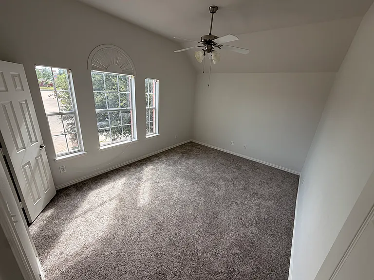 4625 Lance Leaf Dr — Photo 26