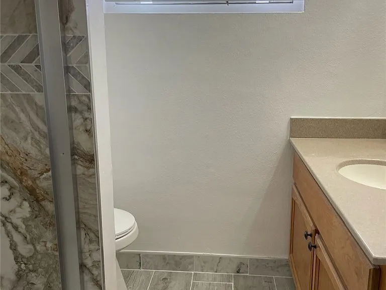 1316 1/2 W Valencia Dr — Photo 3