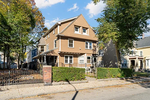 27-29 Perrin St #1 Photo 1