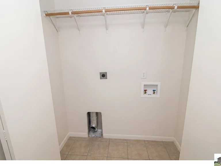 2915 Sunflower Trl #B — Photo 11