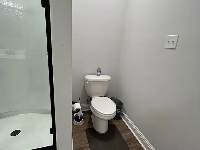 225 Barclay Blvd — Photo 31