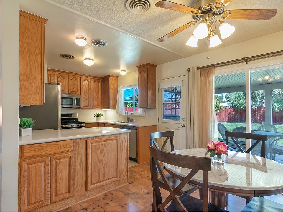 2nd image of 81394 Helen Ave