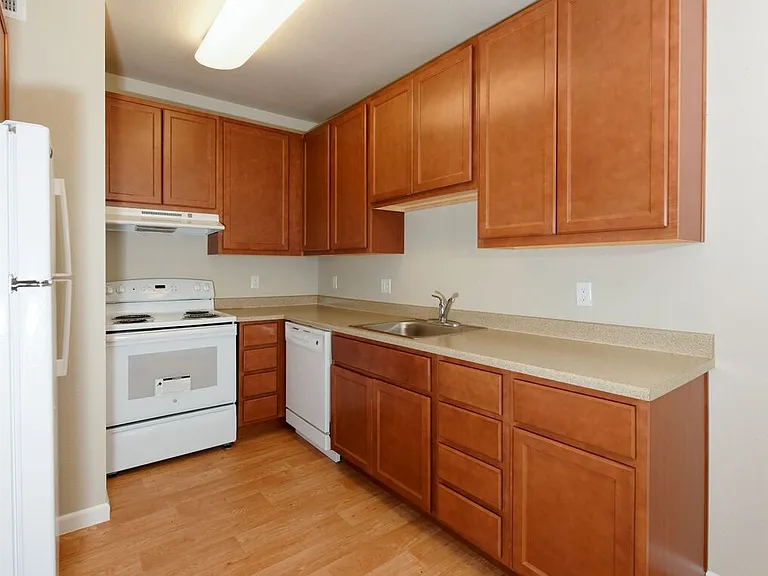 The Boulders Apartments — Photo 16