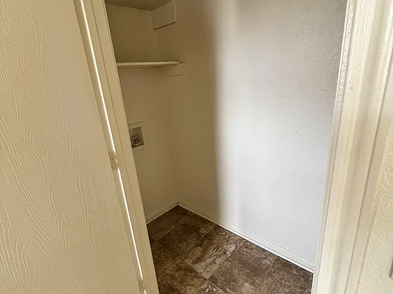 3305 Barcelona Dr #A — Photo 8