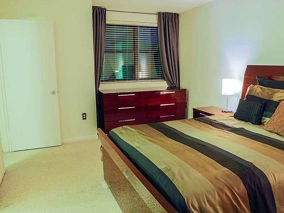 4th image of 540 W Park Dr APT 204