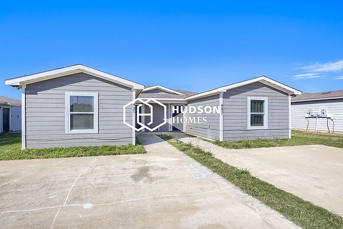 1st image of 425 County Line Rd #A
