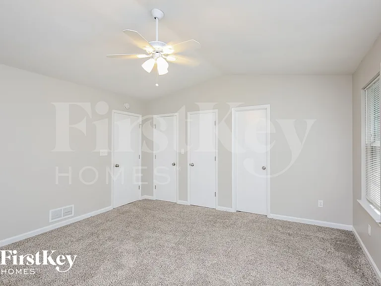 1121 Danube Trl — Photo 9