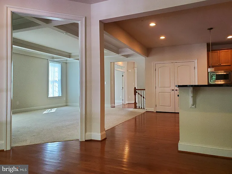 411 Greenebaum Ln — Photo 15