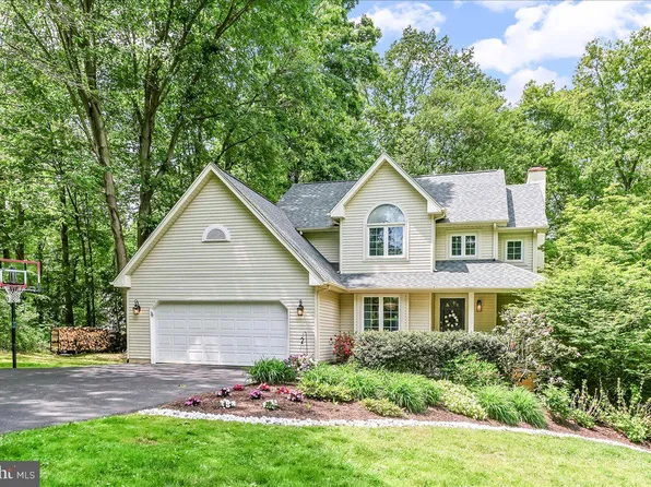 309 Baker Dr, Lincoln University, PA 19352