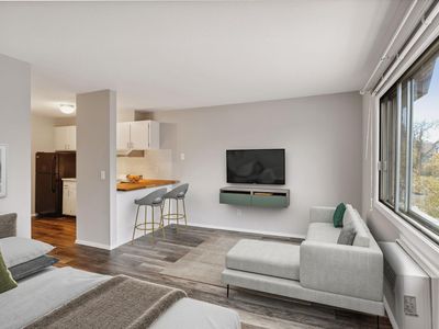 2446 Aldrich Ave S APT 309, Minneapolis, MN, 55405