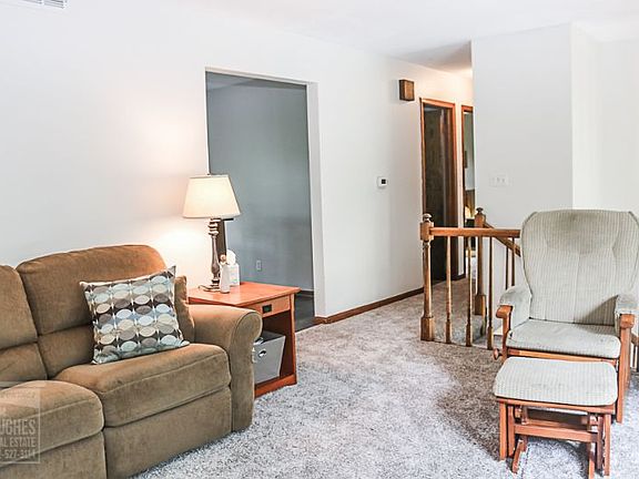 5th image of 812 Timber Ln