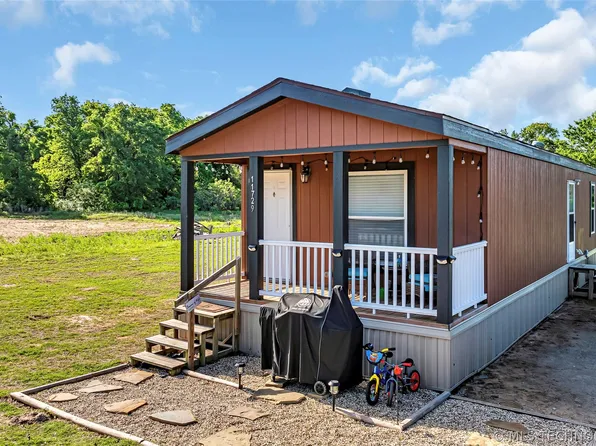 11729 Ullman Rd, Marietta, OK 73448