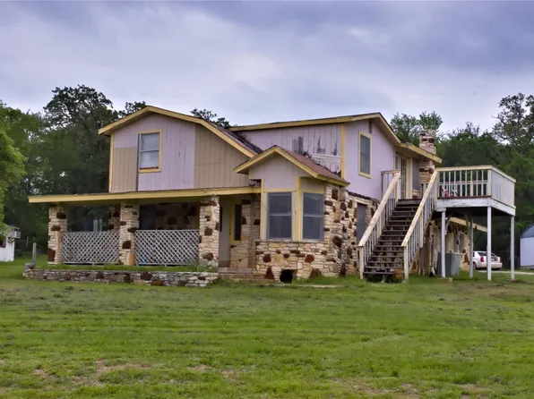 109 Wayside Dr, Elgin, TX 78621