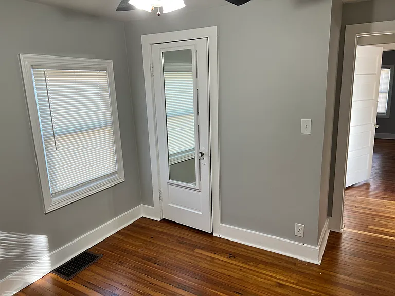 7942 Drexel St — Photo 6