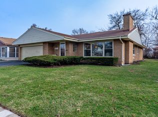 3835 W Jarlath St, Lincolnwood, IL