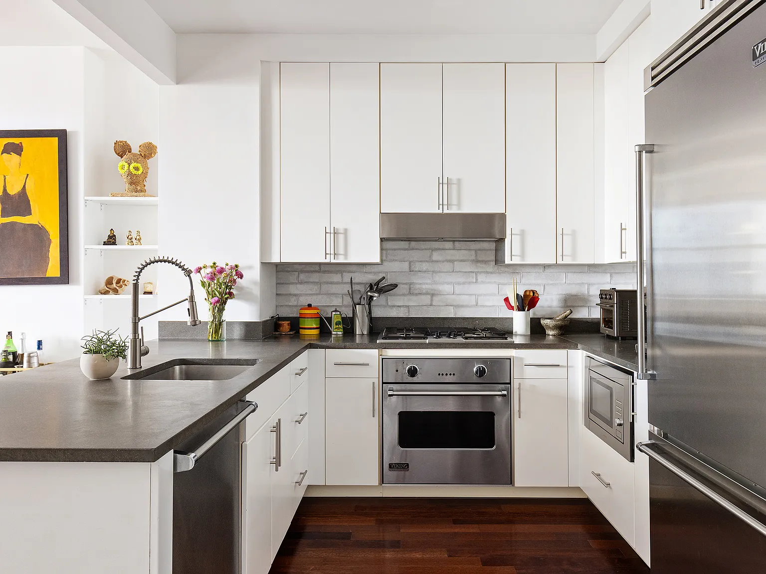 1 Hanson Place — Photo 3