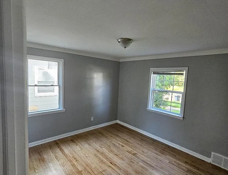19440 W Chicago Ave — Photo 4