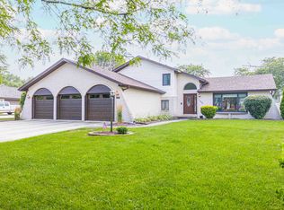 1205 Barber Ln, Joliet, IL 60435