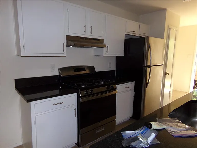 4505 Brown Bark Pl #B — Photo 8