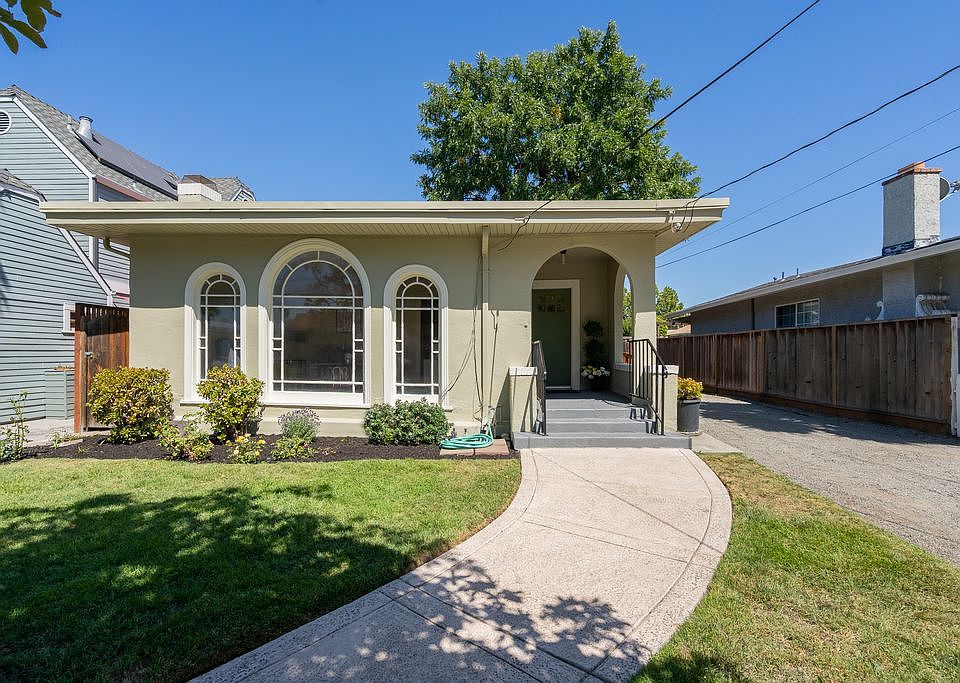 1st image of 120 Cleaves Ave