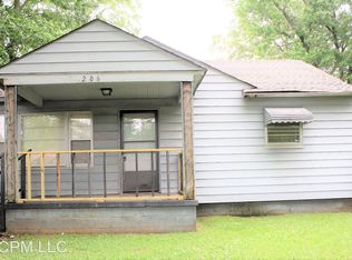 206 8th Ave NW, Decatur, AL 35601