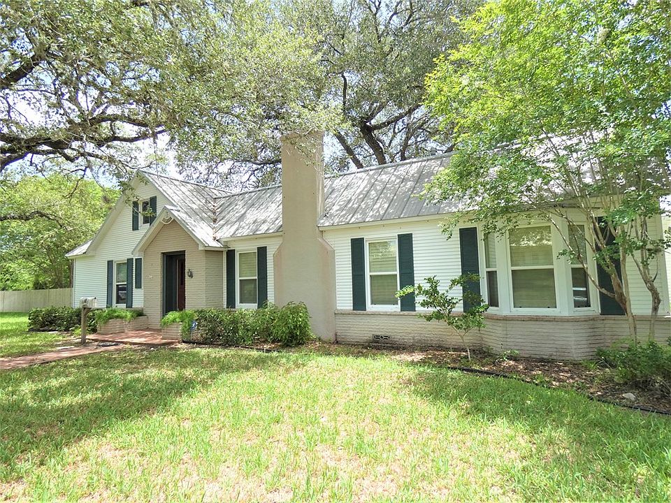 700 E Corpus Christi St, Beeville, TX 78102 Zillow