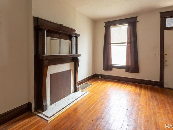 2nd image of 3246-48 Nebraska Ave